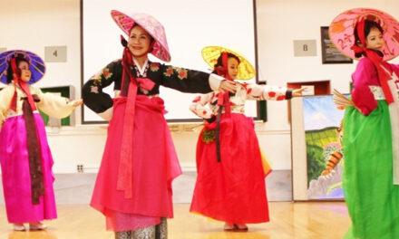 한국전통 무용 ‘교도소 공연’감동