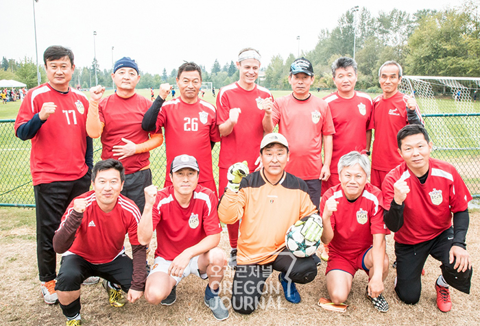 [포토뉴스]OB축구팀,제11회 서북미 축구대회 우승