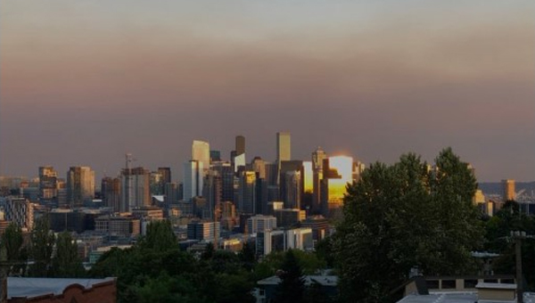 시애틀 일원에 매케한 산불 연기