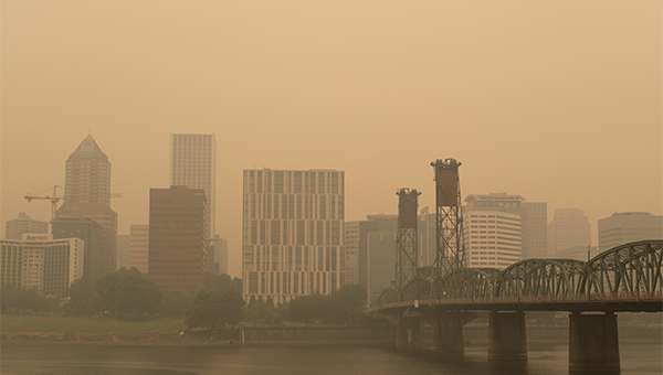 오레곤, 목요일 까지 대기오염 지속