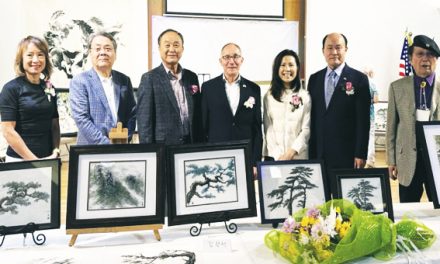 한인회 문화센터 ‘동양화 반’ 전시회 성황리에 열려